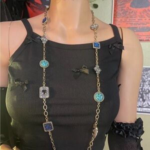 Elegant Vintage Gold and Blue Women's Necklace